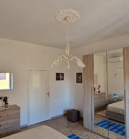 Casa Ilanfra - Appartamenti Gabbiano, Farfalla E Stella Marina Piombino Exterior photo